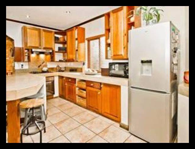 3 BEDROOM CLUSTER FOR SALE IN GLEN MARAIS